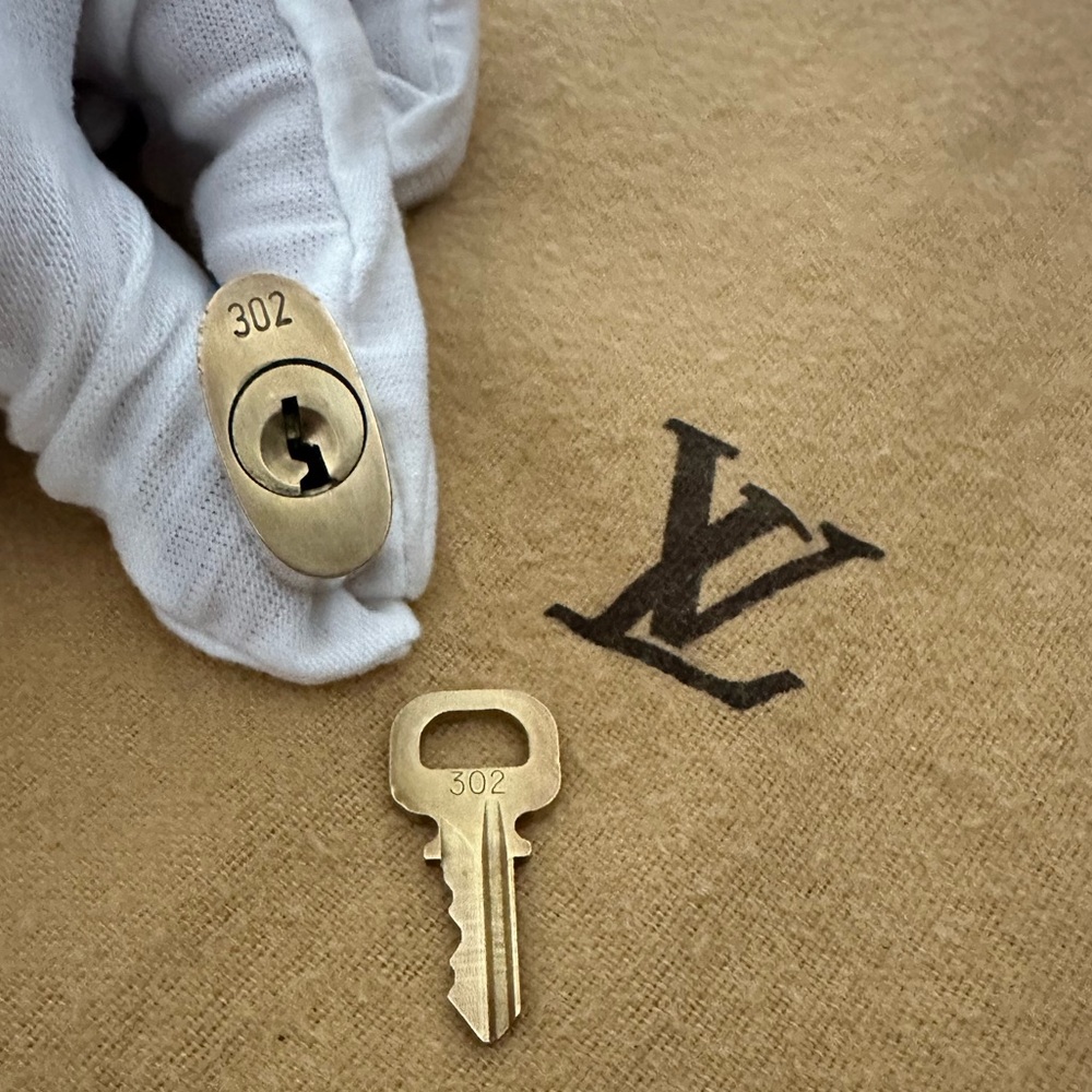 Louis Vuitton Lock and Key #302